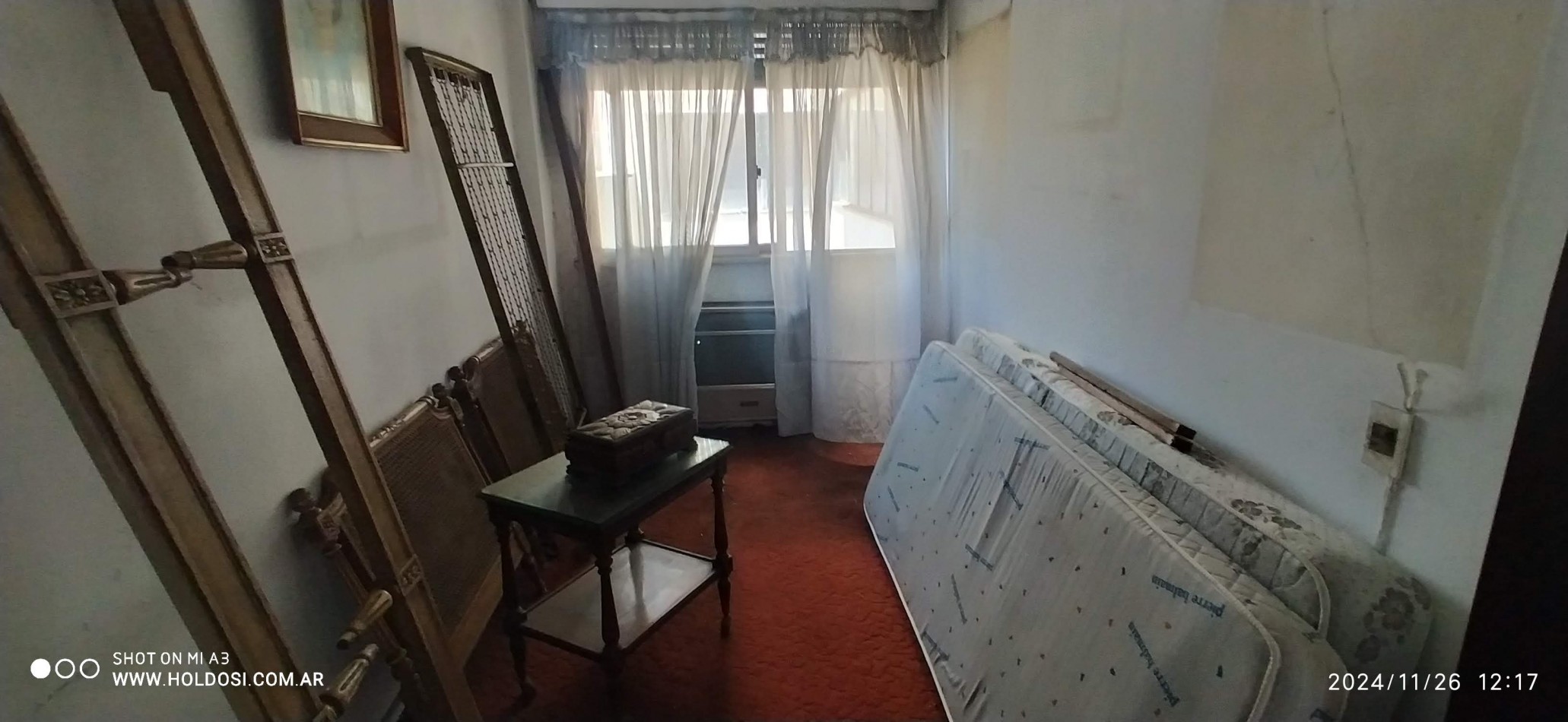 IMPORTANTE DEPARTAMENTO FLORESTA 5 ambientes y comedor diario o dependencia, 3 baños, 2 balcones.