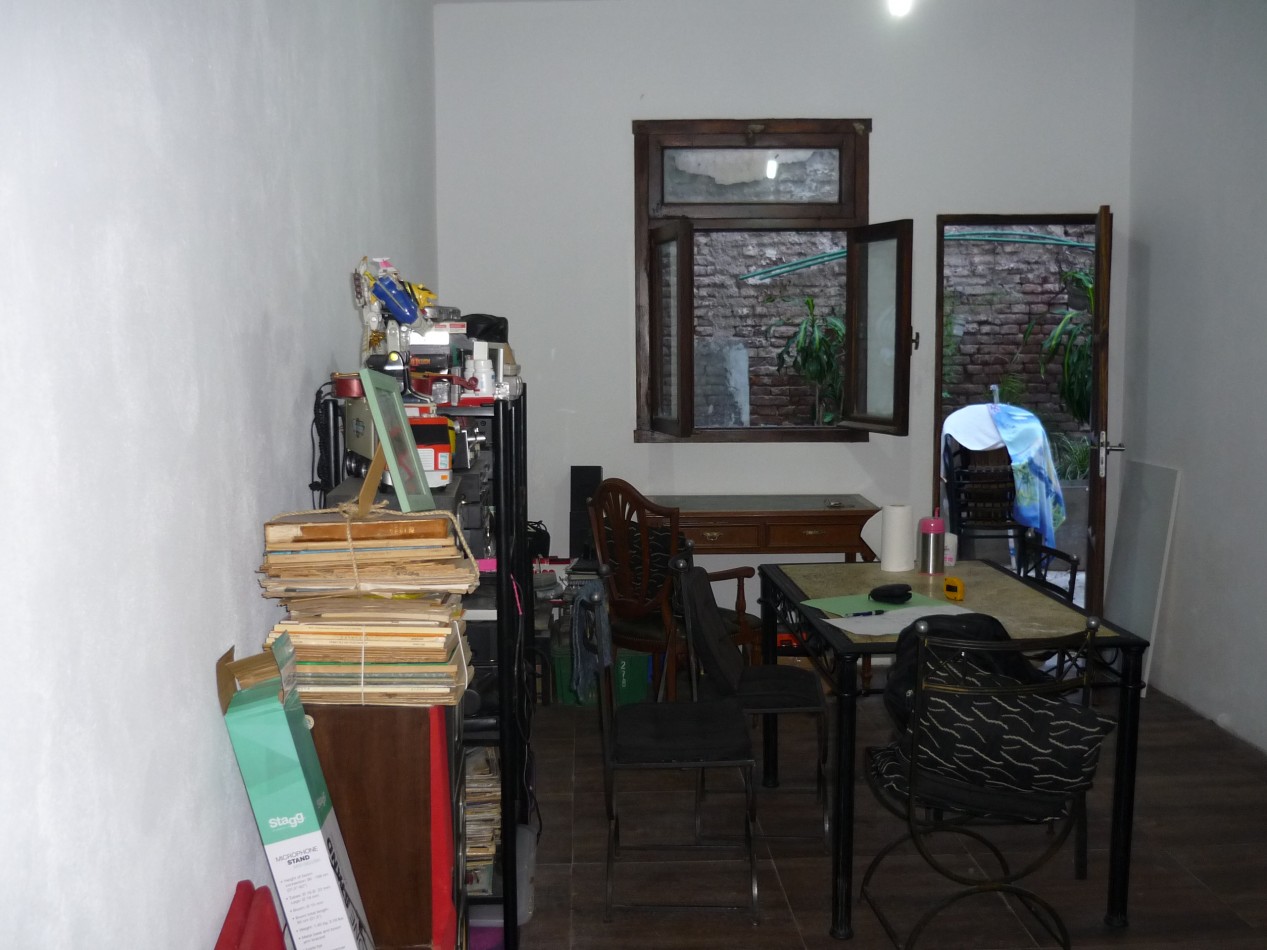 3 ambientes en ph, Ubicacion Estrategica en el Corazon de Abasto: Comodidad y Conectividad Sin Limitess