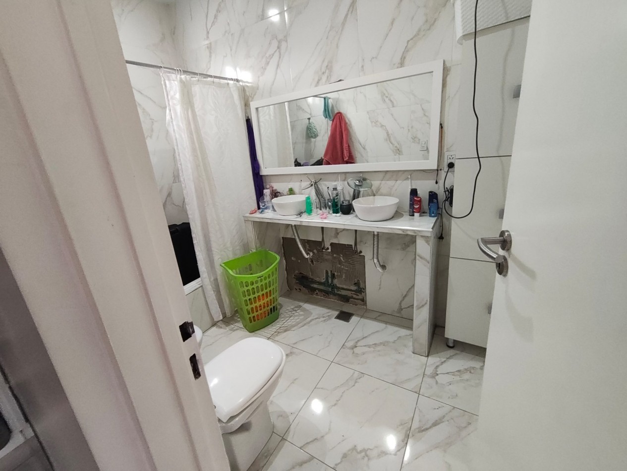 7 ambientes | 5 dormitorios | Vestidor | Pileta | Quincho | Parque | Orientacion Norte