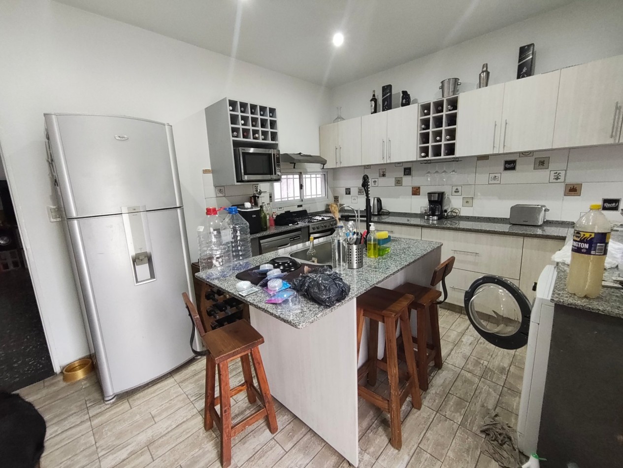 7 ambientes | 5 dormitorios | Vestidor | Pileta | Quincho | Parque | Orientacion Norte